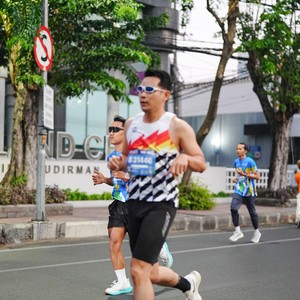 Race photo from SURABAYA ISOPLUS MARATHON 2026