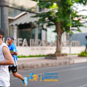 Race photo from SURABAYA ISOPLUS MARATHON 2026