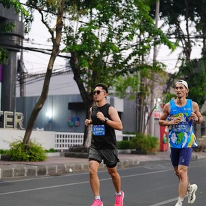 Race photo from SURABAYA ISOPLUS MARATHON 2026