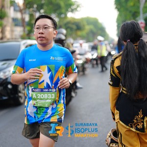 Race photo from SURABAYA ISOPLUS MARATHON 2026