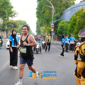 Race photo from SURABAYA ISOPLUS MARATHON 2026