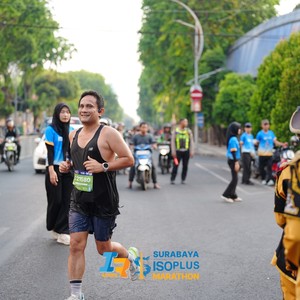 Race photo from SURABAYA ISOPLUS MARATHON 2026