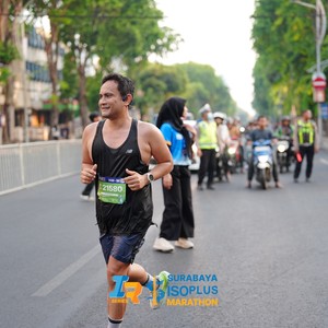 Race photo from SURABAYA ISOPLUS MARATHON 2026