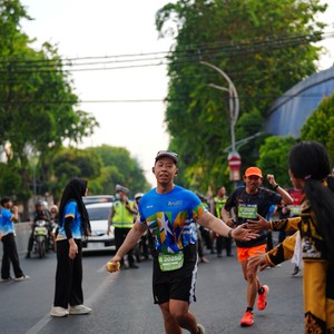 Race photo from SURABAYA ISOPLUS MARATHON 2026