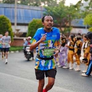 Race photo from SURABAYA ISOPLUS MARATHON 2026