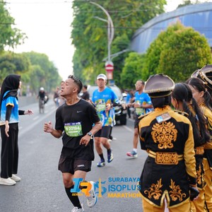 Race photo from SURABAYA ISOPLUS MARATHON 2026
