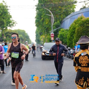 Race photo from SURABAYA ISOPLUS MARATHON 2026