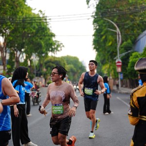 Race photo from SURABAYA ISOPLUS MARATHON 2026