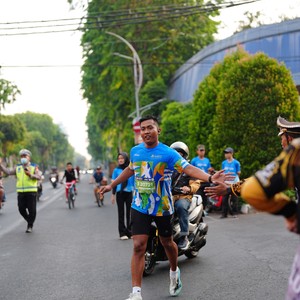 Race photo from SURABAYA ISOPLUS MARATHON 2026