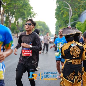 Race photo from SURABAYA ISOPLUS MARATHON 2026