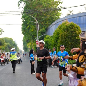 Race photo from SURABAYA ISOPLUS MARATHON 2026