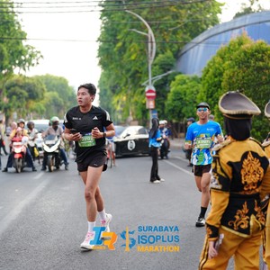 Race photo from SURABAYA ISOPLUS MARATHON 2026