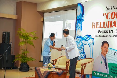 Race photo from Seminar Kesehatan : Coba Dengar Keluhan Tulang Kita