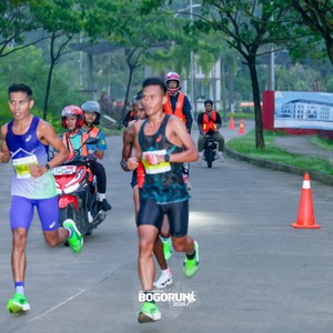 Race photo from BOGORUN 2026