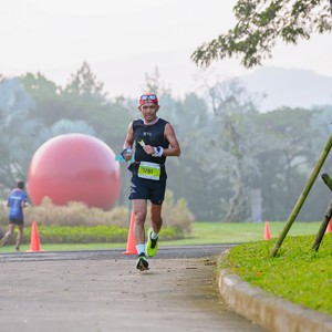Race photo from BOGORUN 2026