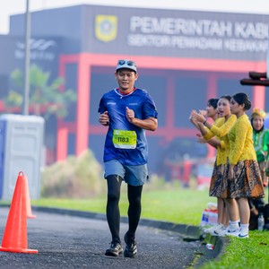 Race photo from BOGORUN 2026