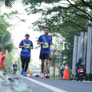 Race photo from BOGORUN 2026