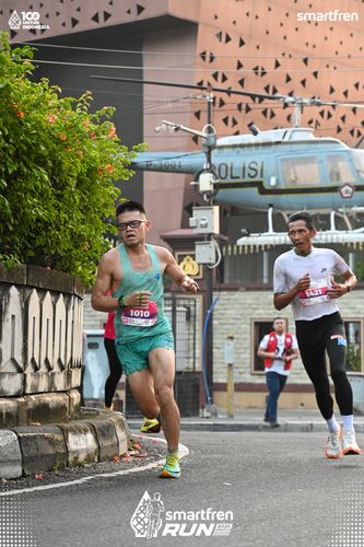 Race photo from Smartfren Run 2025 