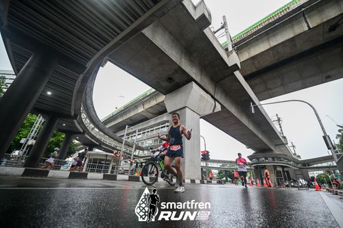 Race photo from Smartfren Run 2024