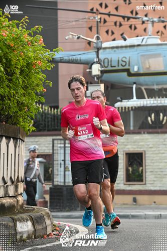 Race photo from Smartfren Run 2025 