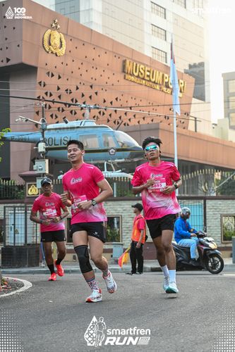 Race photo from Smartfren Run 2025 