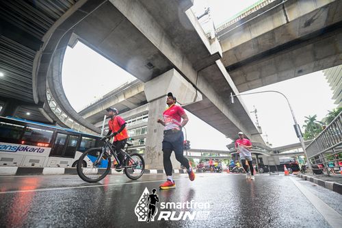 Race photo from Smartfren Run 2024