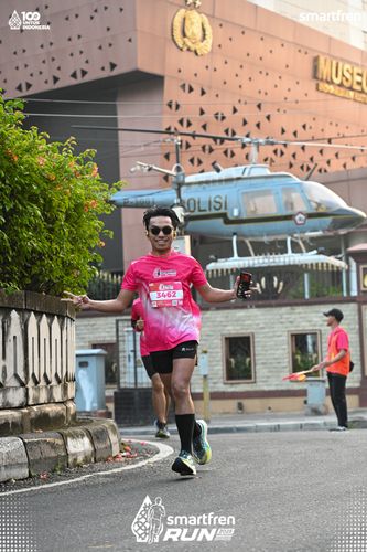Race photo from Smartfren Run 2025 