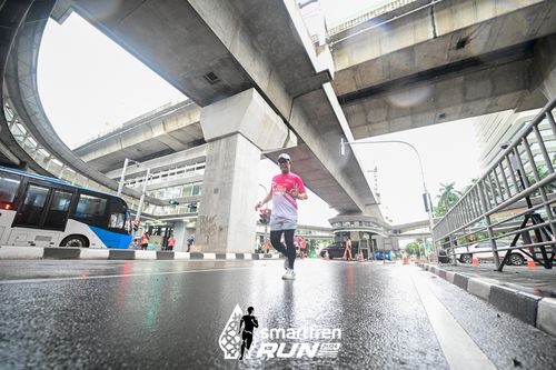 Race photo from Smartfren Run 2024