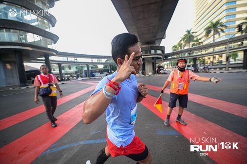 Race photo from Nu Skin Run 10K