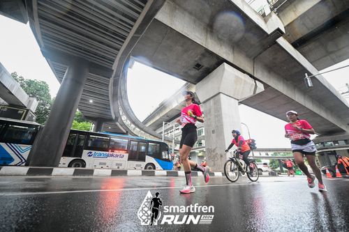 Race photo from Smartfren Run 2024