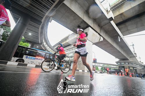 Race photo from Smartfren Run 2024