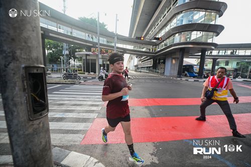 Race photo from Nu Skin Run 10K