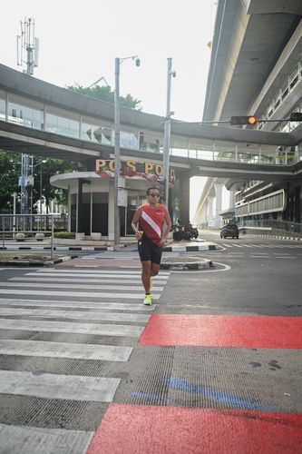 Race photo from Nu Skin Run 10K