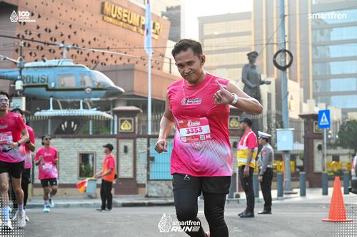 Race photo from Smartfren Run 2025 