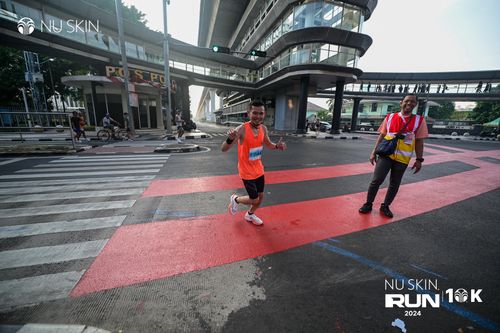 Race photo from Nu Skin Run 10K