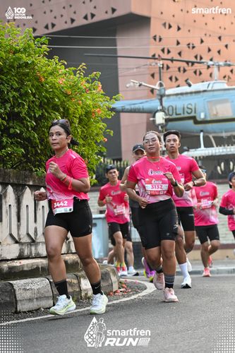 Race photo from Smartfren Run 2025 