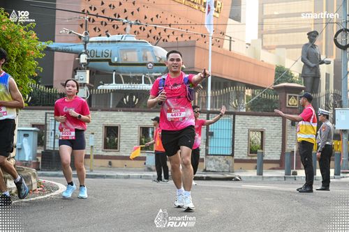Race photo from Smartfren Run 2025 