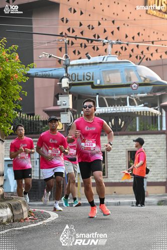 Race photo from Smartfren Run 2025 