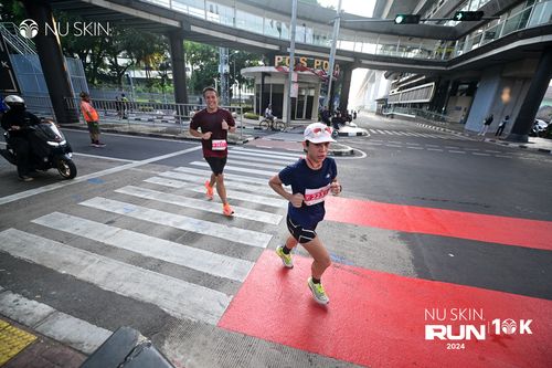Race photo from Nu Skin Run 10K
