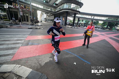 Race photo from Nu Skin Run 10K