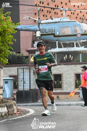 Race photo from Smartfren Run 2025 