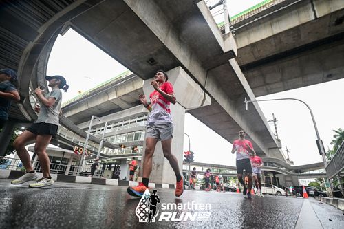 Race photo from Smartfren Run 2024