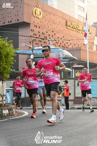Race photo from Smartfren Run 2025 