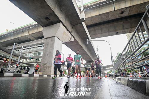 Race photo from Smartfren Run 2024