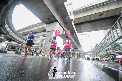 Race photo from Smartfren Run 2024