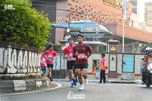 Race photo from Smartfren Run 2025 