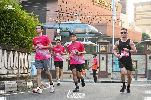 Race photo from Smartfren Run 2025 
