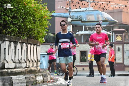 Race photo from Smartfren Run 2025 