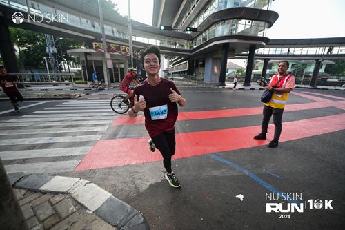 Race photo from Nu Skin Run 10K