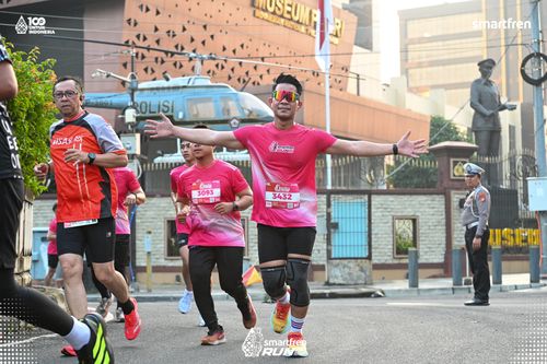 Race photo from Smartfren Run 2025 